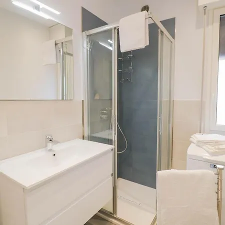 H11 Bilocale Arma-taggia - 1a Apartment *